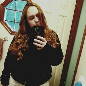 Meet your Posher, Becca